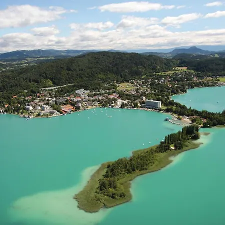 Kleine Gartenvilla *