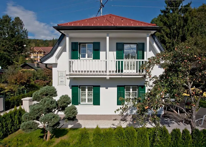 Dom wakacyjny Kleine Gartenvilla *