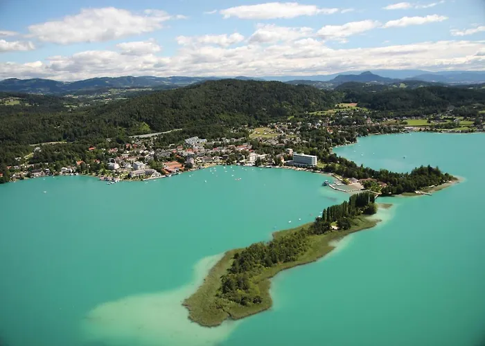 Kleine Gartenvilla *