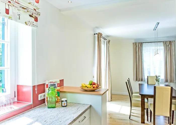 Kleine Gartenvilla Semesterbostad